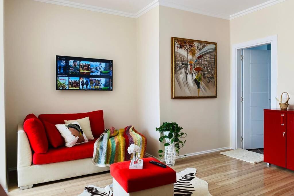 Spacious 1br Hub With Balcony * Tirana